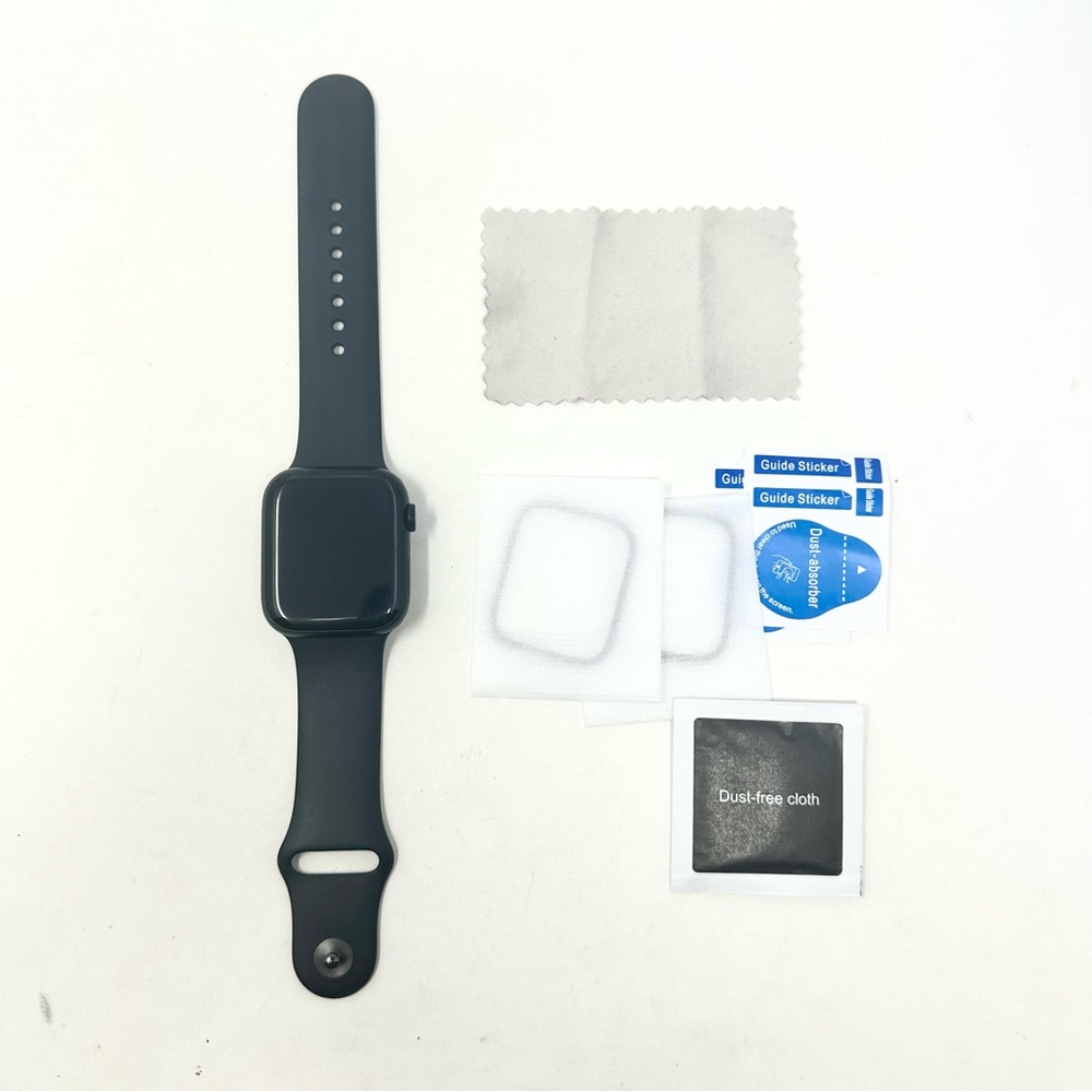 Apple Watch Series 8 45mm Midnight Aluminum Case Sport Band 32GB GPS + Cellular